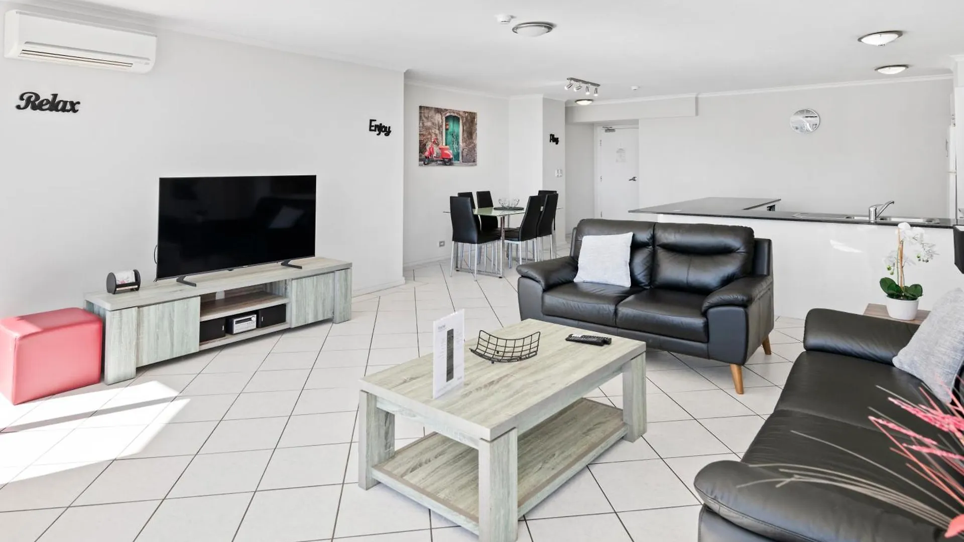 Moorings On Cavill Surfers Paradise Gold Coast