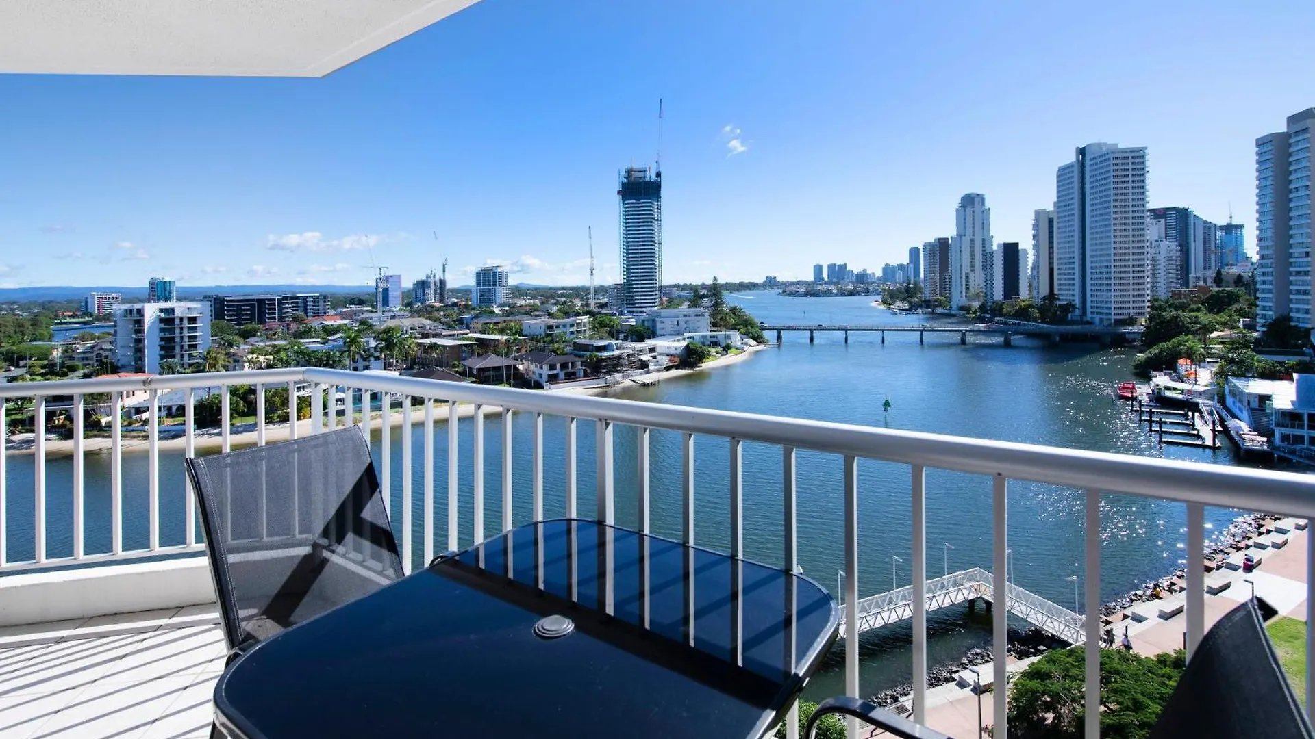 Moorings On Cavill Surfers Paradise Gold Coast Aparthotel