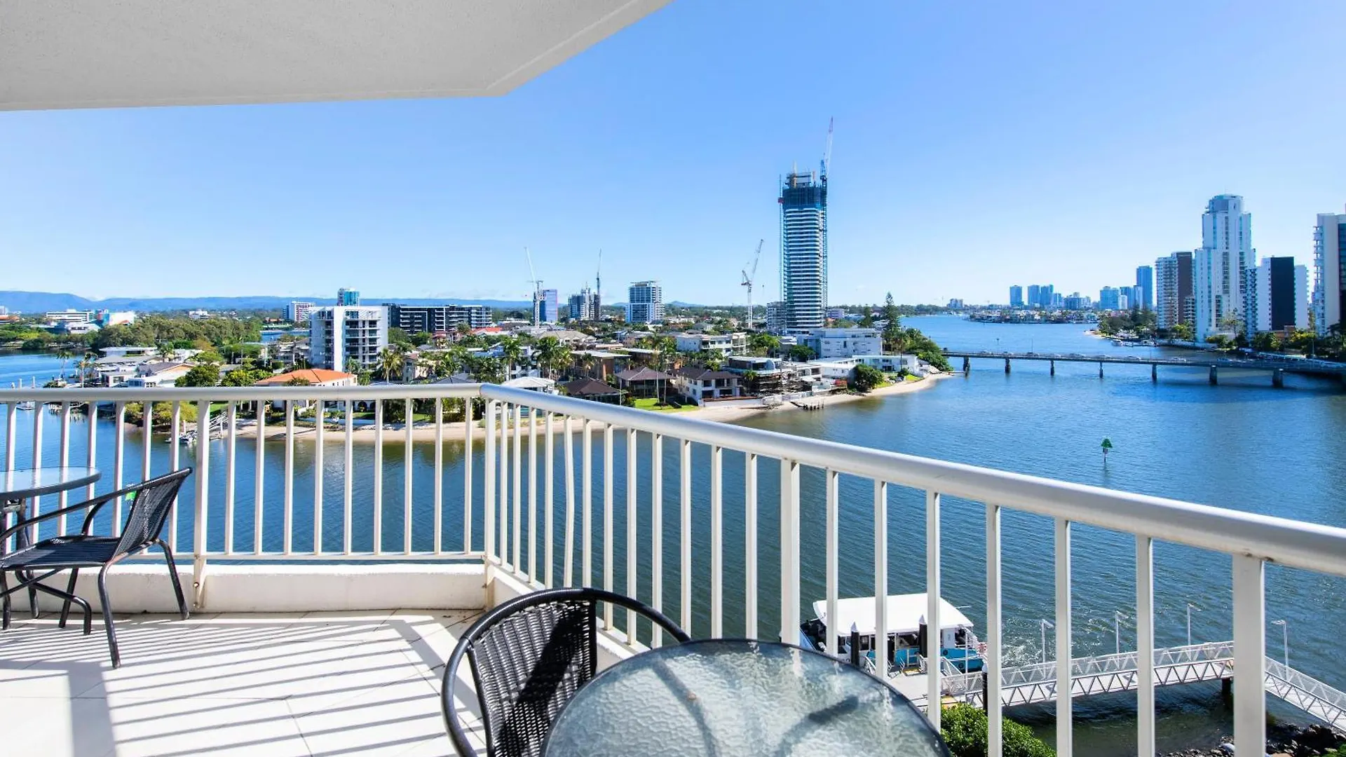 Moorings On Cavill Surfers Paradise Gold Coast Aparthotel