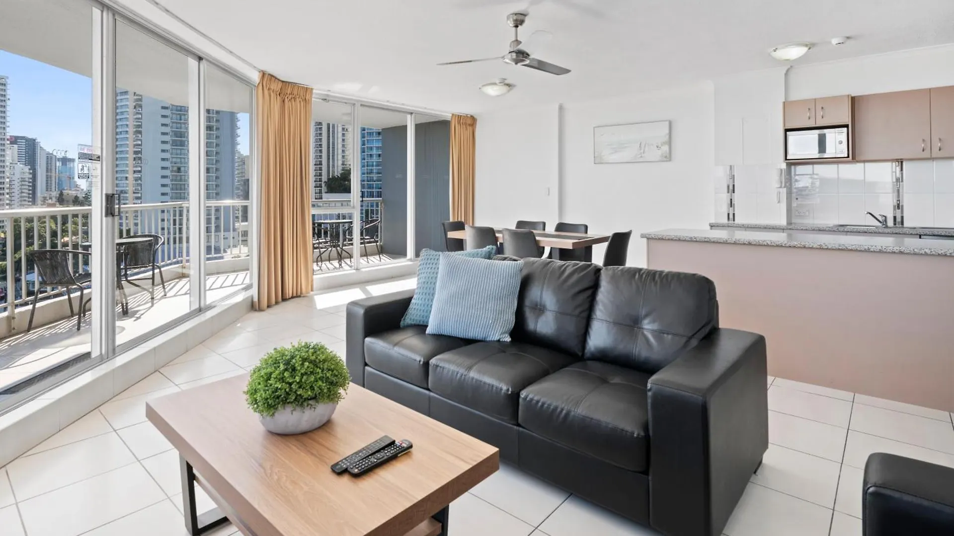 Moorings On Cavill Surfers Paradise Gold Coast 4*,  Australia