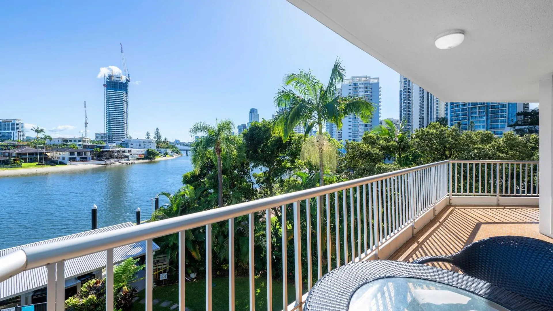 Moorings On Cavill Surfers Paradise Gold Coast 4*,