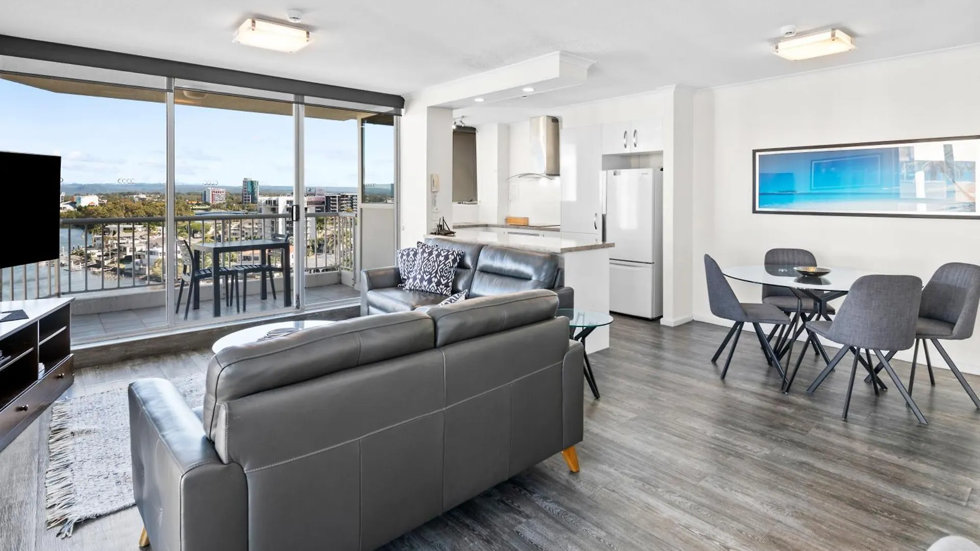 Moorings On Cavill Surfers Paradise Gold Coast 4*,
