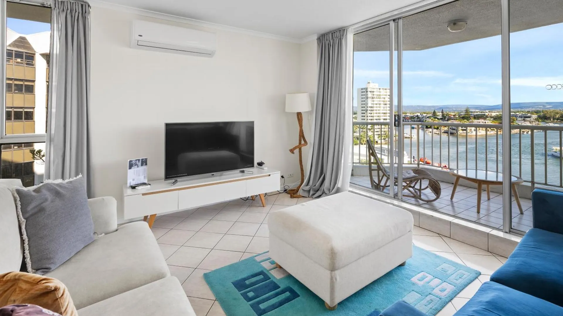 Moorings On Cavill Surfers Paradise Gold Coast 4*,