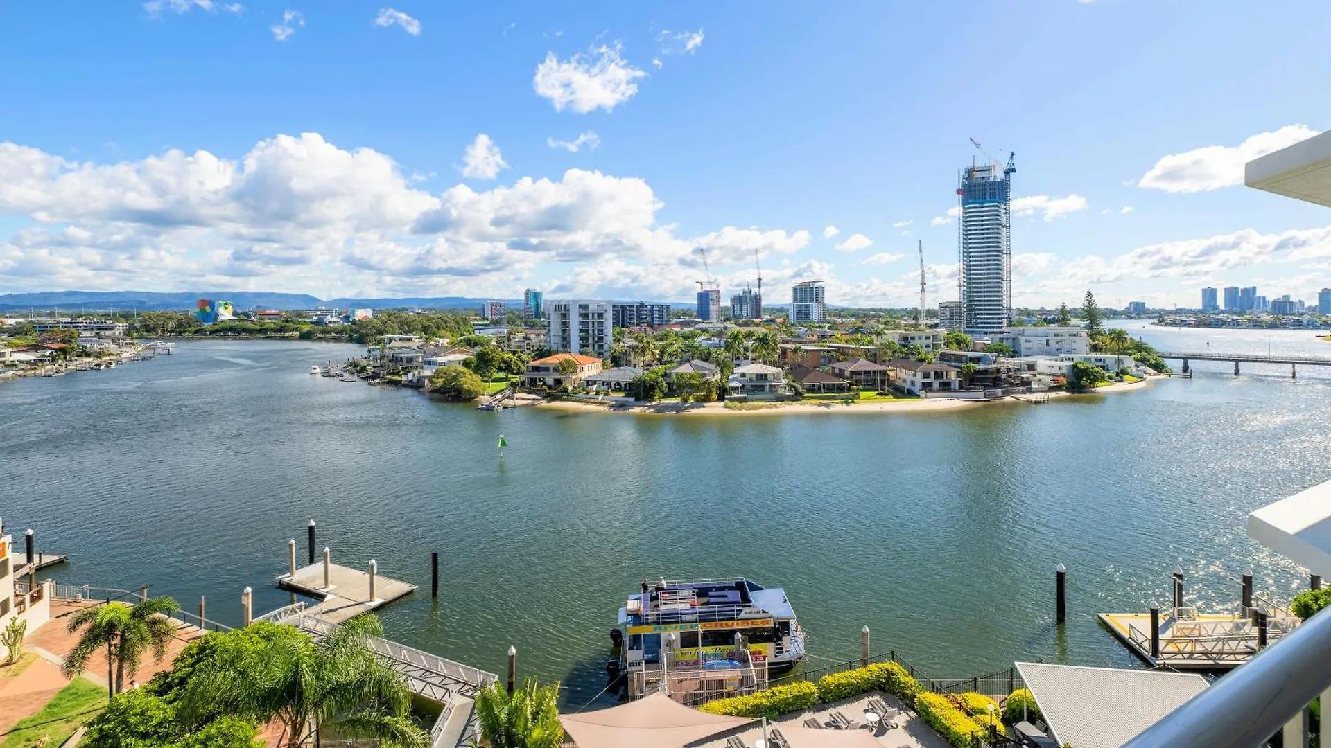 Moorings On Cavill Surfers Paradise Gold Coast
