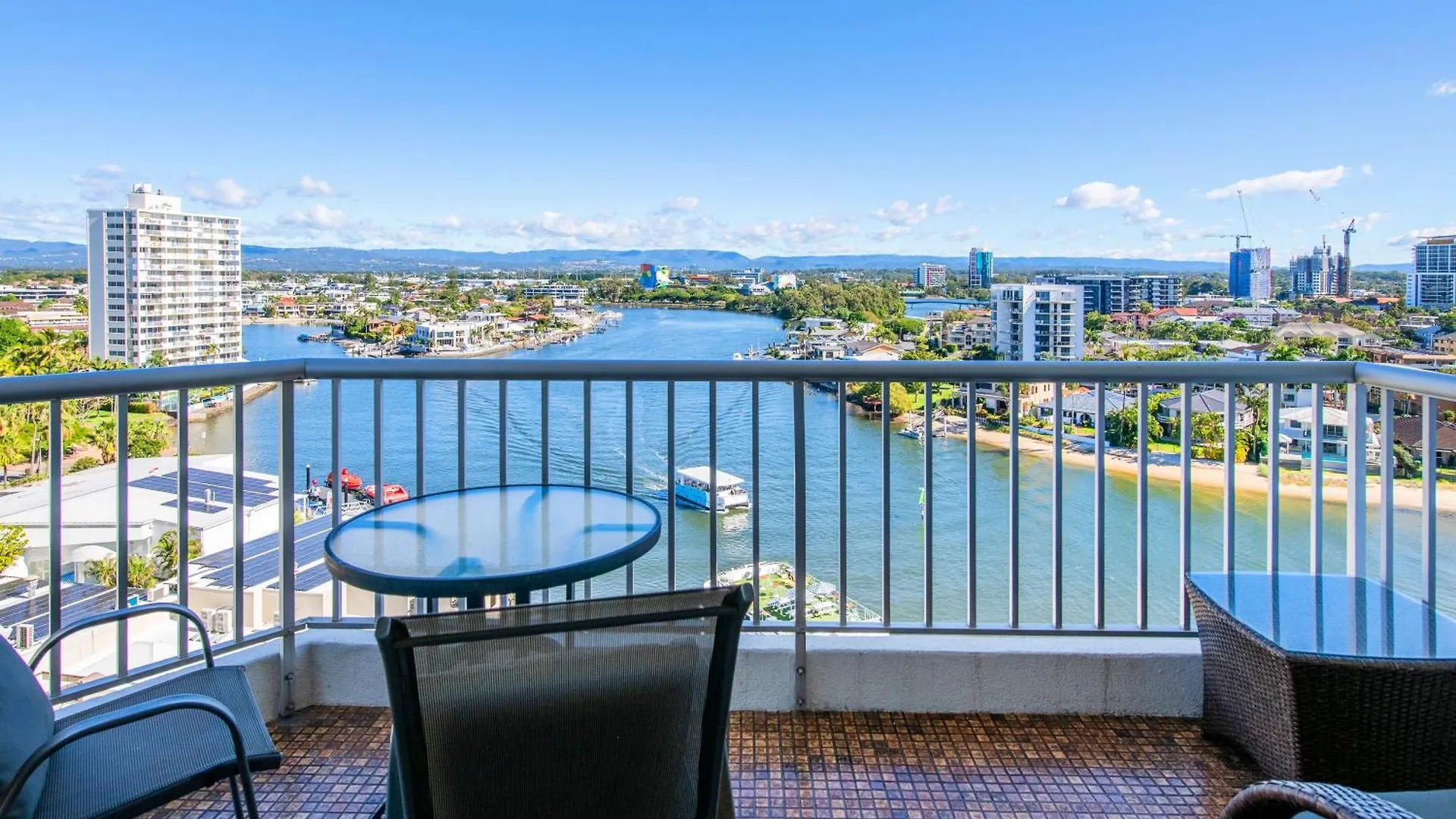 Moorings On Cavill Surfers Paradise Gold Coast Aparthotel