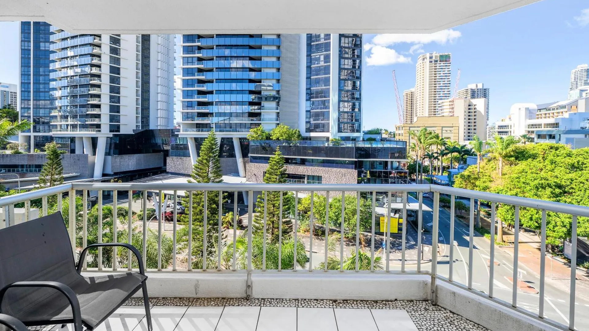 Moorings On Cavill Surfers Paradise Gold Coast